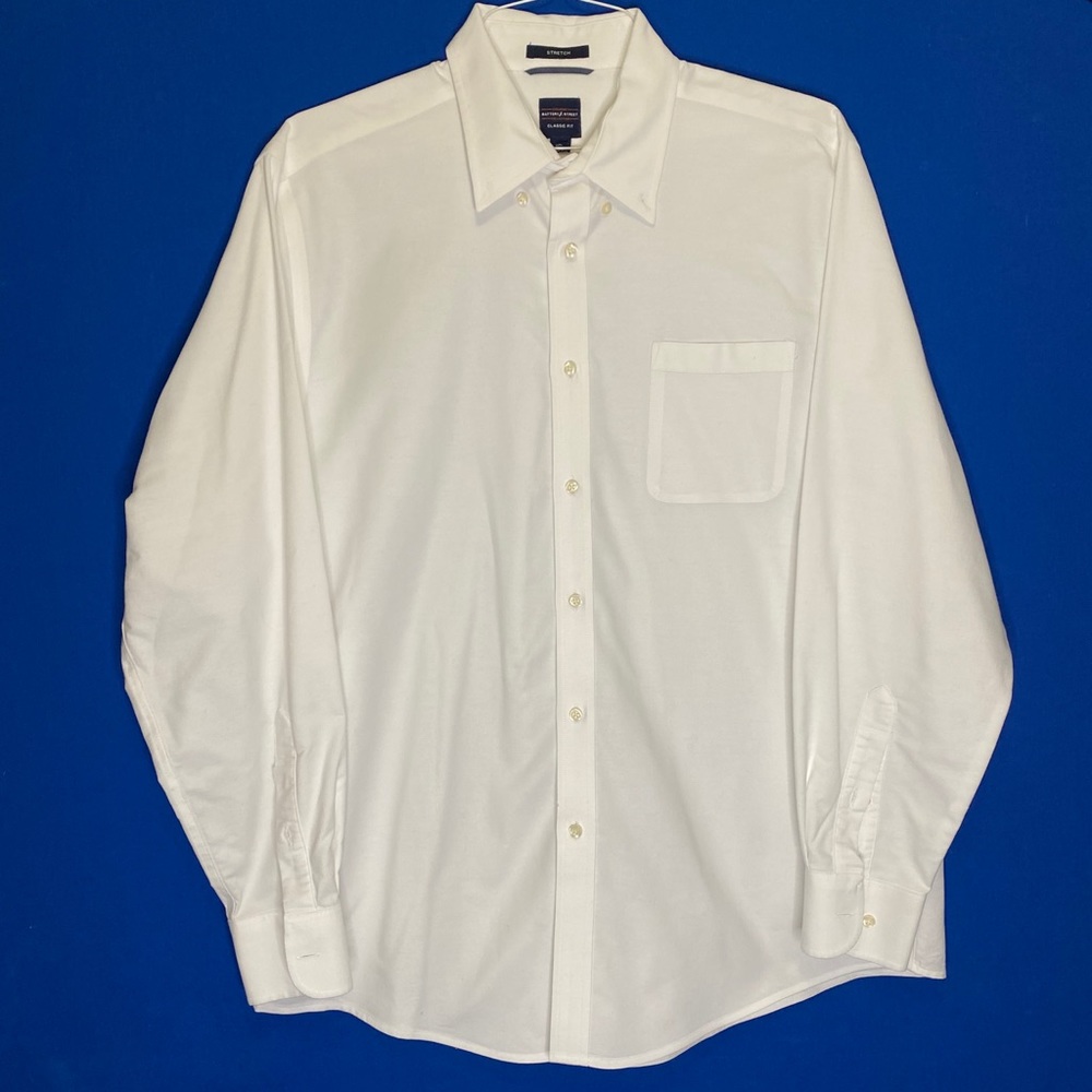 Docker’s Plain White Button-Down